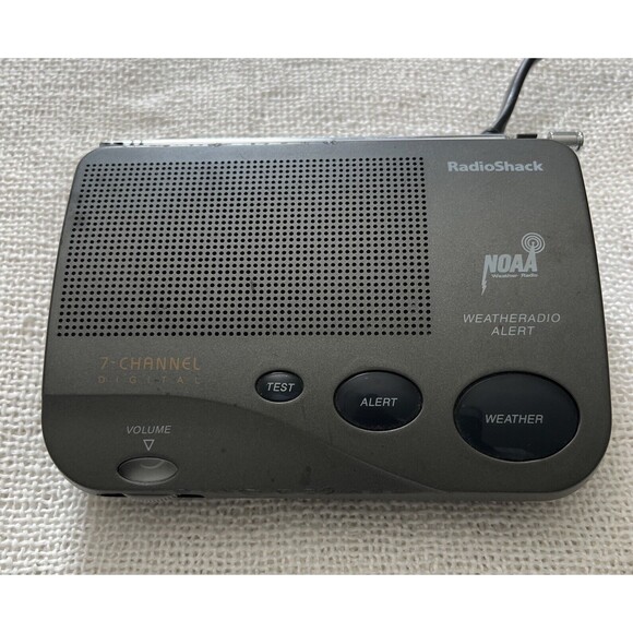Radio Shack 12-247B Weather Radio Alert 7 Channel NOAA Digital - Tested preowned - Picture 5 of 10